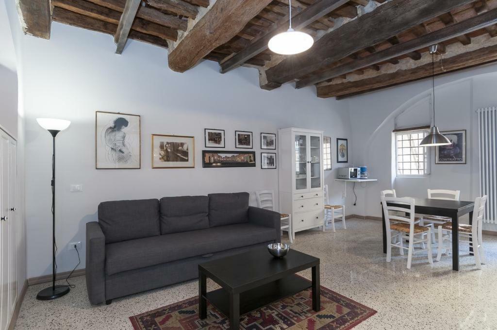 Appartement Il Nido Nascosto à Lucques Extérieur photo